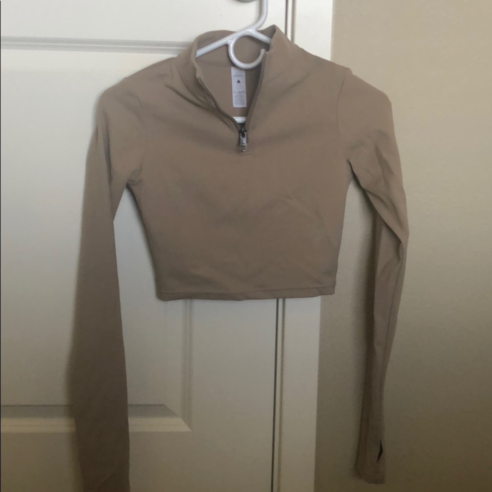 Balance Athletica -  crop zip - dune